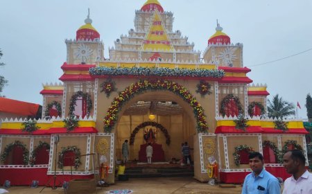 नगरी में भव्य शोभा यात्रा के साथ माता रानी की प्रतिमा स्थापित, 74वें नवदुर्गा एवं विजयदशमी महोत्सव का शानदार शुभारंभ