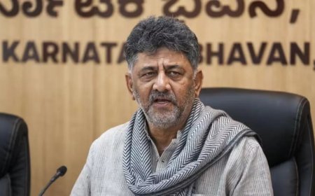 ‘PM आवास के सामने भी गड्ढे…’ – बेंगलुरु की सड़कों पर उठे सवालों पर भड़के उपमुख्यमंत्री डी.के. शिवकुमार