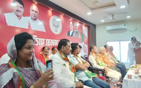 पंडित दीनदयाल उपाध्याय जयंती पर भाजपा ने मनाया समर्पण दिवस, फग्गन सिंह कुलस्ते सहित अनेक नेता हुए शामिल