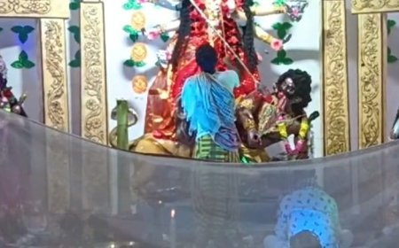 बचेली के बंगाली कैंप में शारदीय नवरात्र पर भव्य दुर्गा पूजा का आयोजन, पारंपरिक रीति-रिवाजों के साथ श्रद्धा का उत्सव