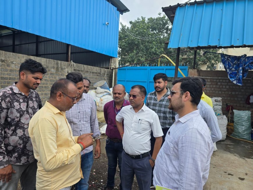 कई वर्षों के बकाया संपत्तिकर न जमा करने पर निगम ने जोन क्र. 08 में व्यावसायिक परिसरों को सीलबंद किया