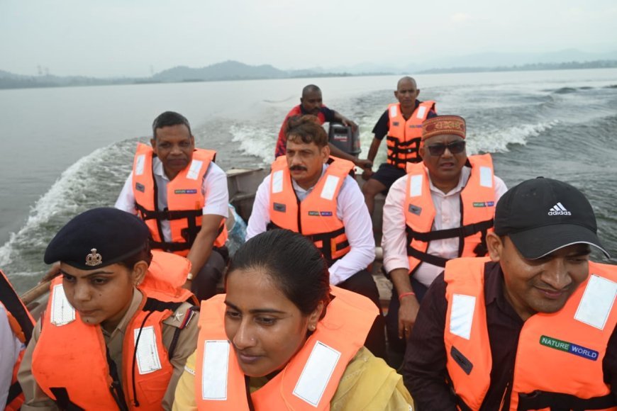 छीरपानी जलाशय ओवरफ्लो: चार ग्रामीणों को राहत एवं बचाव दल ने सुरक्षित निकाला, भोंदा में पुल क्षतिग्रस्त