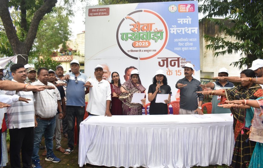 बालोद में ‘एक दिन-एक घंटा-एक साथ’ थीम पर गंगासागर तालाब में स्वच्छता अभियान आयोजित