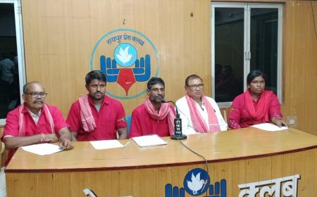 रायपुर रेल्वे स्टेशन पर कुलियों की आजीविका संकट में, बैटरी चालित वाहन टेंडर से रोजगार प्रभावित