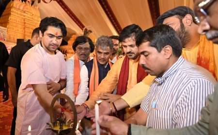 बागेश्वर धाम कथा में पं. धीरेंद्र कृष्ण शास्त्री का आह्वान: ऐसे काम करो कि कोई धर्मांतरण न करे और भारत हिन्दू राष्ट्र बने
