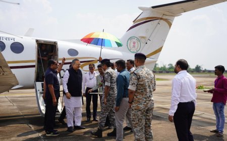 विधान सभा अध्यक्ष डॉ. रमन सिंह का जगदलपुर एयरपोर्ट पर स्वागत, दो दिवसीय प्रवास की शुरुआत