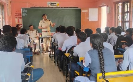 बचेली पुलिस ने स्कूल में चलाया सायबर क्राइम, नशा मुक्ति और यातायात जागरूकता अभियान