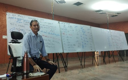 जीवन विद्या शिविर में बच्चों के साथ संबंधों और पारिवारिक मूल्यों पर विशेष चर्चा