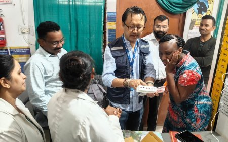 WHO टीम ने विकासखंड नगरी का दौरा किया, स्वास्थ्य सेवाओं का लिया अवलोकन, सिकल सेल मरीजों और मातृत्व-शिशु स्वास्थ्य पर विशेष ध्यान