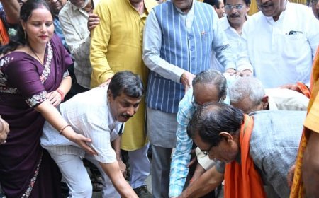 विधायक निधि से दुलार धर्मशाला में बनेगा अतिरिक्त कक्ष — भूमिपूजन कर बोले राजेश मूणत, “विश्वकर्मा समाज से है 40 वर्षों का पारिवारिक रिश्ता”