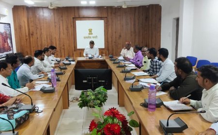 कलेक्टर गोपाल वर्मा ने ली उद्यान विभाग की समीक्षा बैठक — पॉलीहाउस व बैगा कृषकों के लिए बनेगी विशेष योजना