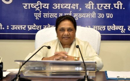 लखनऊ रैली की सफलता से उत्साहित मायावती – सपा पर किया तीखा प्रहार, 2027 विधानसभा चुनाव की तैयारियों में जुटी बसपा