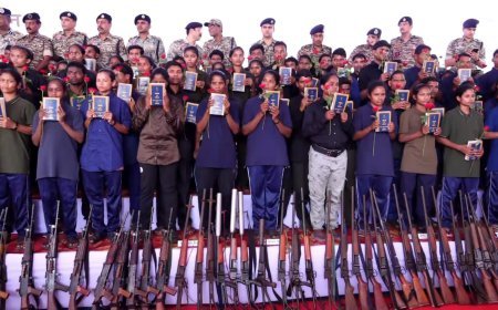 दण्डकारण्य में 210 माओवादी कैडरों का आत्मसमर्पण, हिंसा छोड़ अपनाई मुख्यधारा — नक्सल उन्मूलन की दिशा में ऐतिहासिक कदम