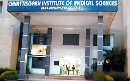 सिम्स में पकड़ा गया दलाल, मरीजों को बहला-फुसलाकर बाहरी अस्पताल भेजने की कोशिश