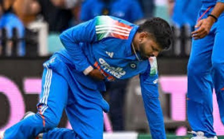 गंभीर चोट के बाद श्रेयस अय्यर दो महीने रहेंगे मैदान से बाहर, साउथ अफ्रीका सीरीज से हुए बाहर