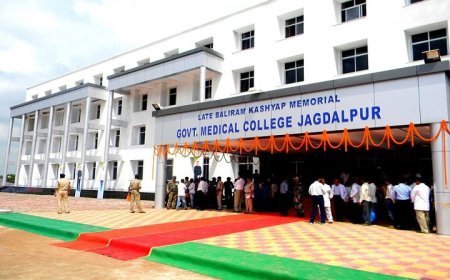 बस्तर में स्वास्थ्य क्रांति: 25 वर्षों में मेडिकल कॉलेज से सुपर स्पेशियलिटी अस्पताल तक पहुंची चिकित्सा सुविधाएं