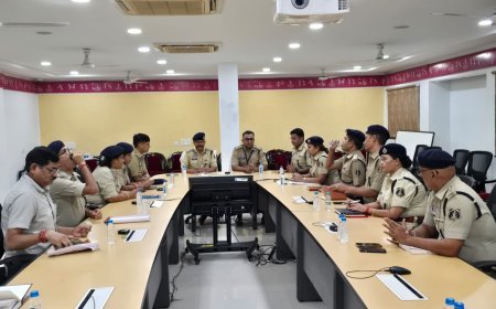 राज्योत्सव व रायपुर बंद को लेकर पुलिस अलर्ट, आईजी अमरेश मिश्रा और एसएसपी डॉ. लाल उमेद सिंह ने दिए सख्त निर्देश