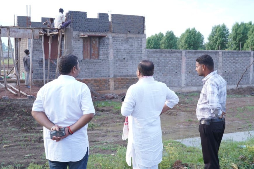 विधायक दीपेश साहू ने ग्राम देवरबीजा में 49.98 लाख की लागत से निर्माणाधीन मिनी स्टेडियम का किया निरीक्षण