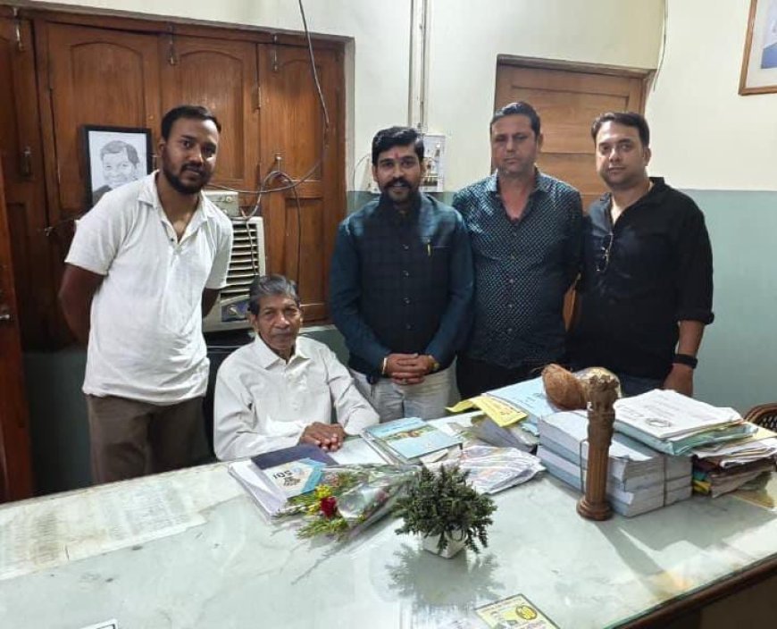 आम आदमी पार्टी के प्रदेश महासचिव उत्तम जायसवाल ने ननकी राम कंवर से की मुलाकात, कहा – भ्रष्टाचार के खिलाफ लड़ाई में ‘आप’ कंवर जी के साथ