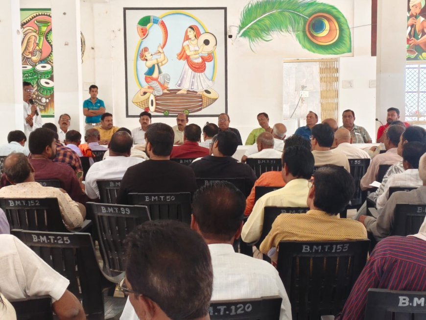 माँ बम्लेश्वरी मंदिर विवाद पर सर्व हिन्दू समाज की बैठक सम्पन्न — दोषियों पर शीघ्र कार्रवाई की मांग, 16 अक्टूबर को एसडीएम को सौंपेंगे ज्ञापन