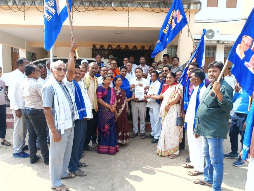 बहुजन समाज पार्टी ने शक्ति में राज्यपाल के नाम सौंपा ज्ञापन, संविधान व बाबा साहेब के अपमान पर की कड़ी कार्रवाई की मांग