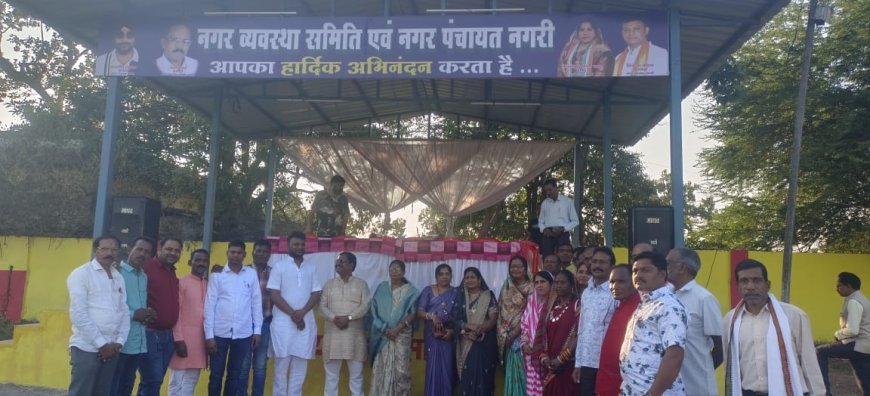 नगरी में पार्षद निधि से गौठान में रंगमंच और टीन शेड निर्माण — सांस्कृतिक धरोहर संरक्षण की मिसाल