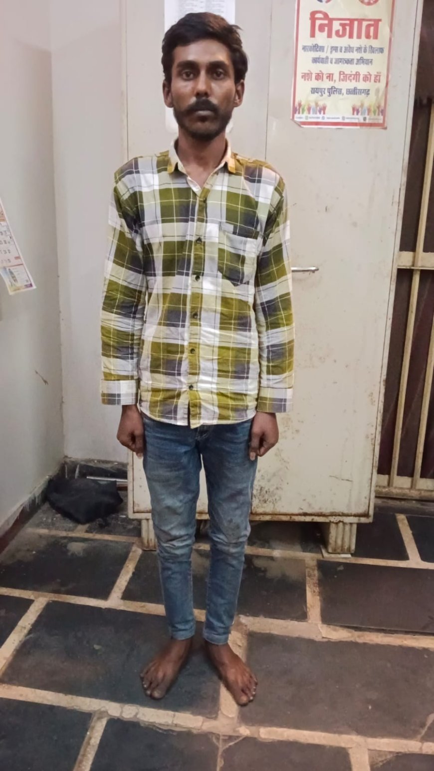 रायपुर पुलिस ने लूट की दो वारदातों का किया खुलासा, तीन आरोपी गिरफ्तार, एक फरार