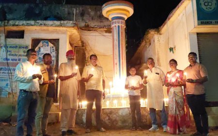 फरसगांव के अटल चौक में भाजपाइयों ने मोमबत्ती जलाकर मनाया छत्तीसगढ़ राज्य स्थापना दिवस