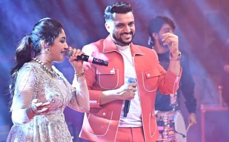 सुर, संगम और समर्पण से सजी रजत महोत्सव की संध्या — भूमि त्रिवेदी, ऊषा बारले और राकेश शर्मा की प्रस्तुति ने मोहा मन