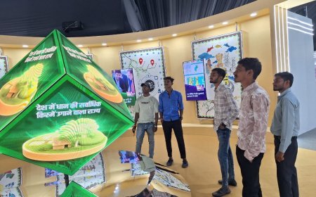 रजत जयंती महोत्सव में जनसंपर्क विभाग की डिजिटल प्रदर्शनी बनी आकर्षण का केंद्र