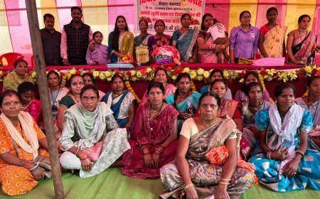 सेवानिवृत्ति पर सुपरवाइजर गायत्री ठाकुर को दी गई भावभीनी विदाई, 26 वर्ष की सेवाओं को किया गया नमन