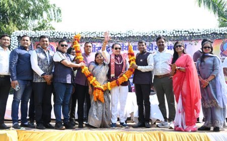 ‘एकता में उत्सव’ दिवाली मिलन समारोह में विधायक डॉ. संपत अग्रवाल ने दी शुभकामनाएं, मारवाड़ी युवा मंच की समाजसेवा की सराहना