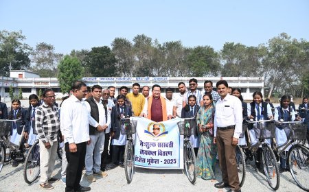 विधायक डॉ. संपत अग्रवाल ने भूकेल में ‘सरस्वती सायकल’ का किया वितरण, शिक्षा के प्रति दिखाई नई प्रतिबद्धता