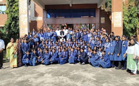 दंतेवाड़ा में 61 छात्राओं को मिली सरस्वती साइकिल योजना का लाभ, कन्या शिक्षा परिसर जावंगा में हुआ वितरण कार्यक्रम