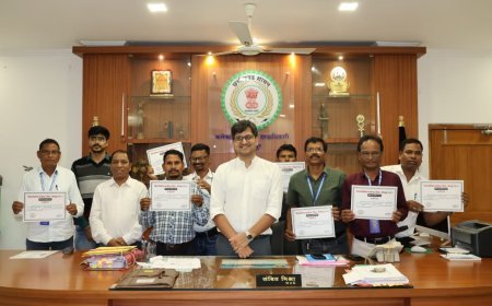 बीजापुर में SIR–2026 के तहत उत्कृष्ट कार्य करने वाले बीएलओ सम्मानित