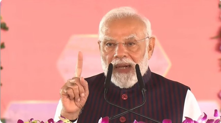 प्रधानमंत्री मोदी बोले – डॉ. रमन सिंह लोकतंत्र को सशक्त बनाने का जीवंत उदाहरण