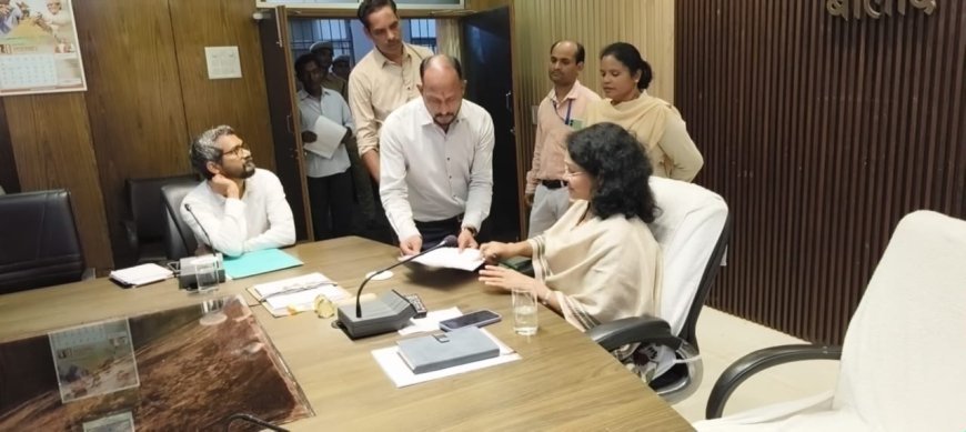 खिलाड़ियों ने मांगा अपना मैदान: सरयू प्रसाद अग्रवाल स्टेडियम को खेल गतिविधियों के लिए आरक्षित करने की मांग, जनदर्शन में सौंपा ज्ञापन