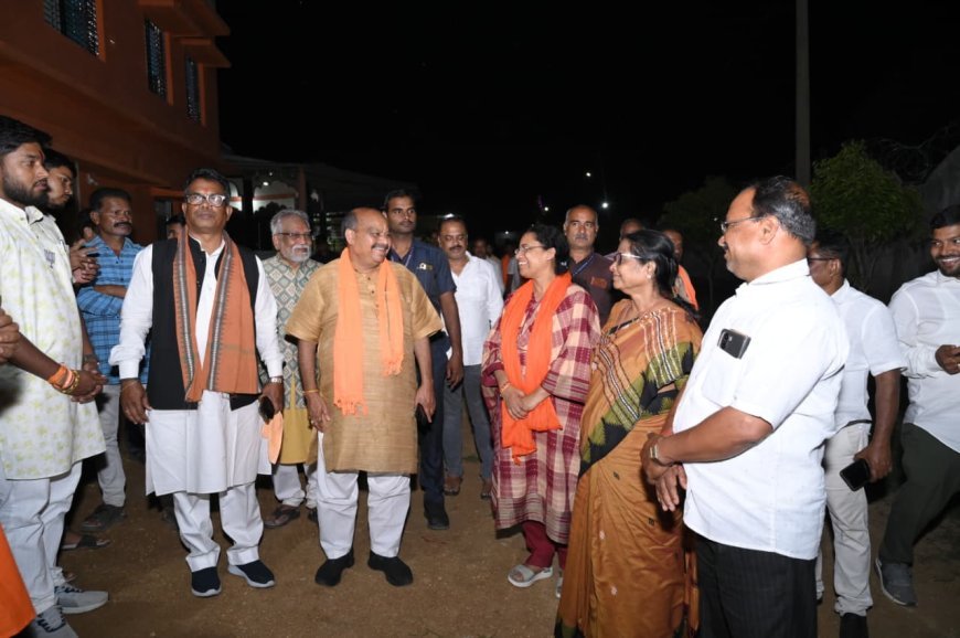 नुआपड़ा में भाजपा की विशाल सभा, “अबकी बार, एक लाख पार” के नारे गूंजे