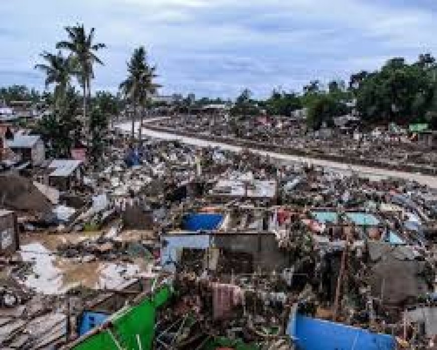 फिलिपींस में ‘कलमेगी’ का कहर: 140 की मौत के बाद नेशनल इमरजेंसी घोषित, ‘उवान’ तूफान का खतरा बढ़ा