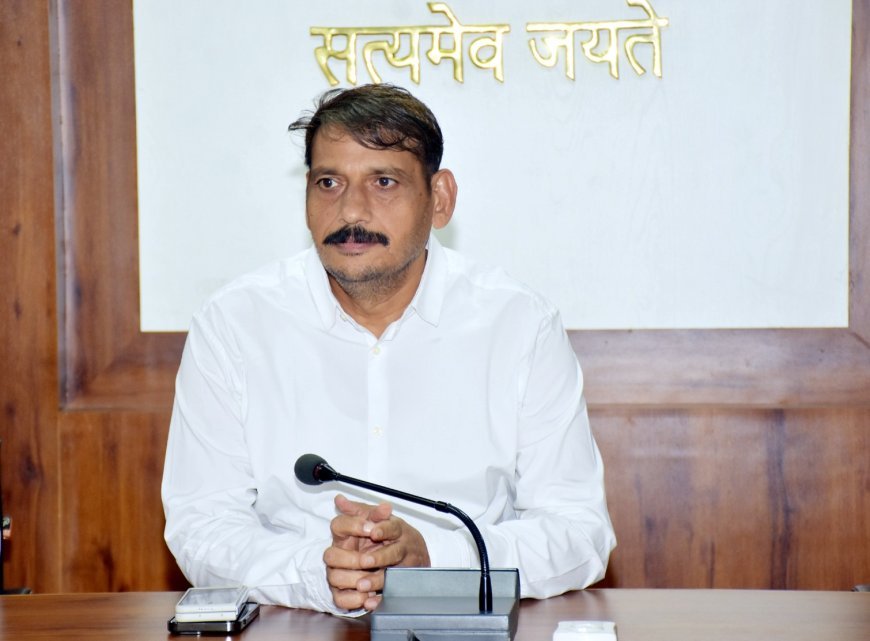 धान खरीदी व्यवस्था को सुचारू बनाने कलेक्टर ने अधिकारियों को सौंपा समिति प्रबंधक का प्रभार