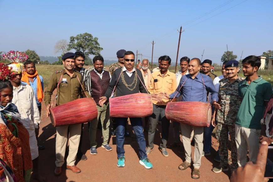 ग्राम धनवाही में समुदायिक पुलिसिंग के तहत स्वास्थ्य शिविर व जनसंपर्क कार्यक्रम सफल