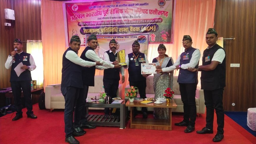 अखिल भारतीय पूर्व सैनिक सेवा परिषद ने ‘नशा एक युद्ध’ अभियान में उत्कृष्ट योगदान के लिए बालोद के किशोर नाथ योगी को किया सम्मानित