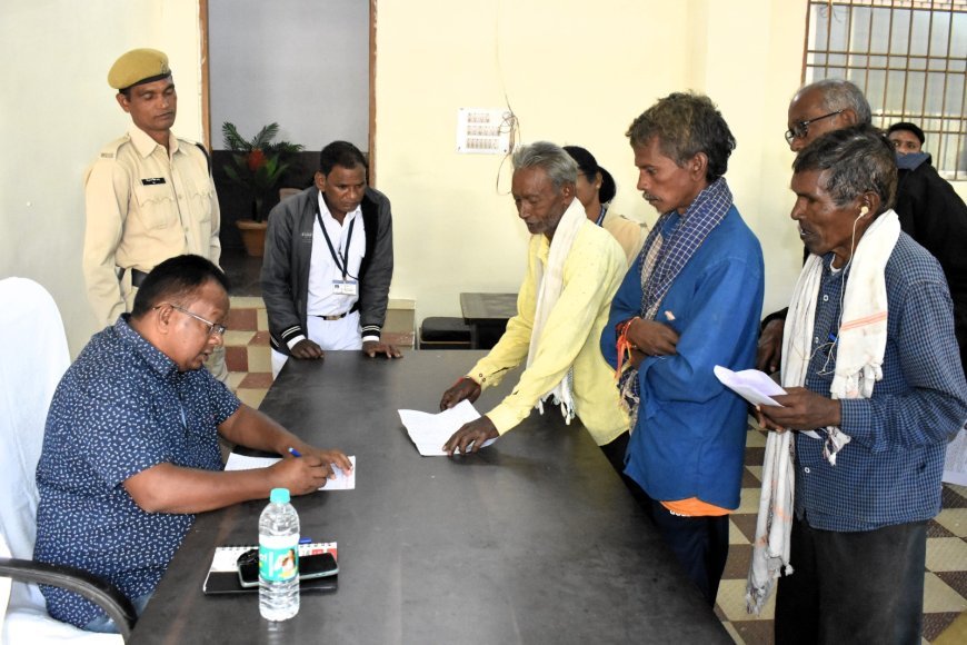 कलेक्टर जनदर्शन में सुनी गई आम लोगों की समस्याएं, अधिकारियों को त्वरित कार्रवाई के निर्देश