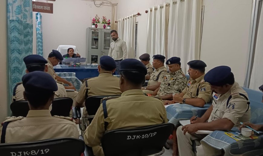 नेशनल लोक अदालत की सफलता हेतु थाना प्रभारियों की बैठक, प्रधान न्यायाधीश ने दिए आवश्यक निर्देश