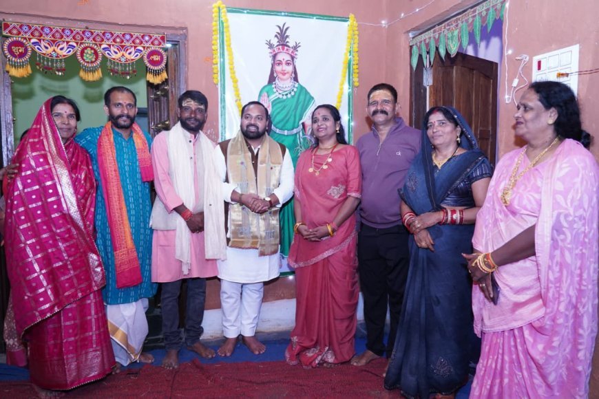 लक्ष्मीनारायण यज्ञ एवं ‘पुरखा के सुरता’-‘अक्ति उत्सव’ में शामिल हुए विधायक दीपेश साहू