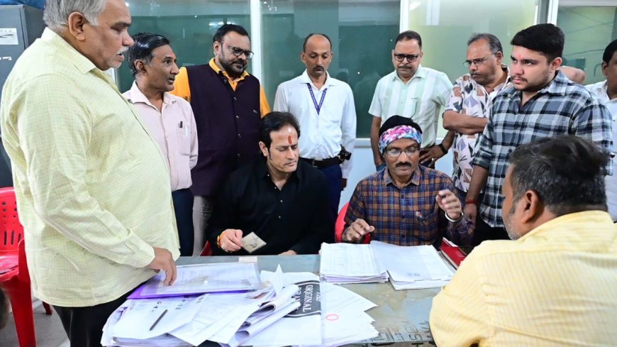 रामसागर पारा में 80 लोगों के नाम 2003 सूची से गायब, पूर्व विधायक विकास उपाध्याय ने उठाए चुनाव आयोग पर सवाल