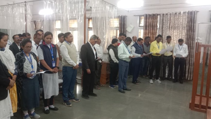 संविधान दिवस पर जिला न्यायालय कबीरधाम में प्रस्तावना वाचन एवं जागरूकता कार्यक्रम आयोजित