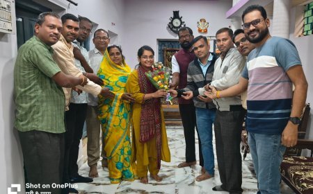 सीजी पीएससी में 17वीं रैंक हासिल करने पर वैभवी साहू का टीचर्स एसोसिएशन ने किया सम्मान