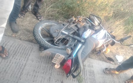 अंबाड़ा में अज्ञात वाहन की टक्कर से दो बाइक सवारों की मौके पर मौत, चालक फरार