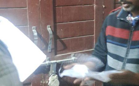 आलीराजपुर में फर्जी बंगाली डॉक्टर के क्लिनिक पर छापा, अवैध क्लिनिक सील, दवाइयां जप्त